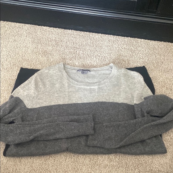 Vince Sweaters - Gray and Black Cashmere Sweater